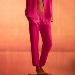 Zara High Rise Satin Split Hem Ankle Length Trousers Size Small in Fuchsia